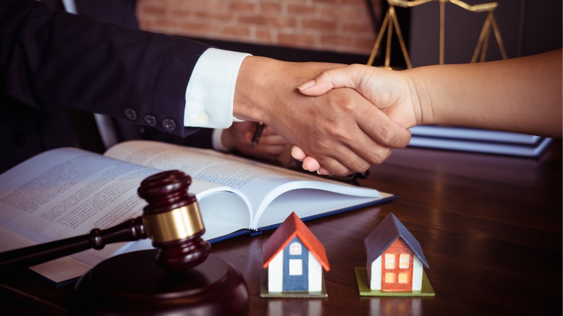 Szakértő ingatlan ügyvéd Budapest - Újváry Zsolt Ügyvédi Iroda